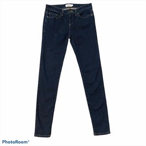 Vineyard Vines skinny jeans dark wash size 4